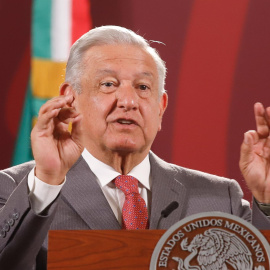 El presidente de México, Andrés Manuel López Obrador, ofrece una rueda de prensa matutina en el Palacio Nacional, en Ciudad de México, este martes 10 de mayo de 2022.