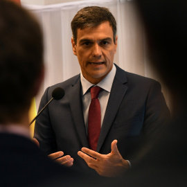 El presidente del Gobierno, Pedro Sánchez, durante una rueda de prensa en su visita oficial a Bolivia. REUTERS/Rodrigo Urzagasti