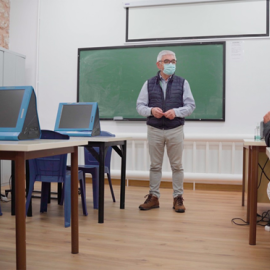 Taller de educación financiera de Finanzas para Mortales en el Centro Penitenciario de Burgos.