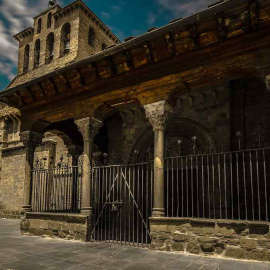 El obispado de Jaca inmatriculó la catedral de esa ciudad del Pirineo, que se disputa el título de románica más antigua de España con la de Mondoñedo.