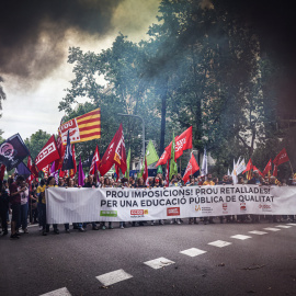 Manifestació a Barcelona amb motiu de la nova jornada de vaga de sindicats educatius.