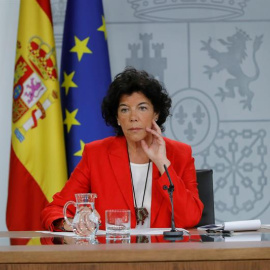 04/09/2018.- La ministra de Educación y Formación Profesional y Portavoz del Gobierno, Isabel Celaá, durante su rueda de prensa esta tarde en Moncloa. El Gobierno ha pedido hoy al presidente de la Generalitat, Quim Torra, que dialogue con todos los cat