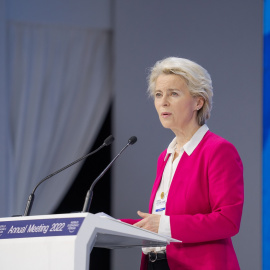 30/05/2022 La presidenta de la Comisión Europea, Úrsula Von der Leyen, en el Foro Económico Mundial en Davos, a 24 de mayo de 2022.