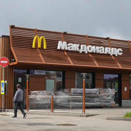 16/5/22 Restaurante McDonald's cerrado, en Podolsk, a las afueras de Moscú