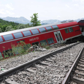 Estado del tren tras el descarrilamiento.