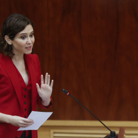 La presidenta de la Comunidad de Madrid, Isabel Díaz Ayuso, durante la sesión de control de este jueves en la Asamblea de Madrid, a 9 de junio de 2022.