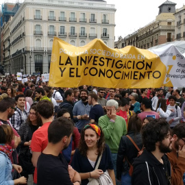 Imagen de la manifestación convocada por la FJI en ____ para luchar "por una sociedad basada en la investigación y el conocimiento". | FJI