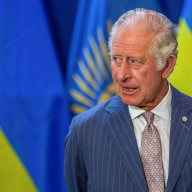 El príncipe Carlos de Gran Bretaña asiste a la ceremonia de apertura de la Reunión de Jefes de Gobierno de la Commonwealth (CHOGM) en Kigali, Ruanda, el 24 de junio de 2022.