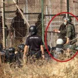 Estas son las imágenes de gendarmes marroquíes en suelo español ofrecidas por 'Público' que Sánchez no ha visto aún