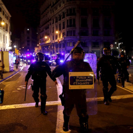 Despliegue de los Mossos D´Esquadra este domingo 21 de febrero en Barcelona.