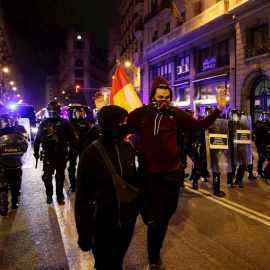 Despliegue de los Mossos d'Esquadra durante una de las últimas protestas en Barcelona contra el encarcelamiento de Pablo Hasél.