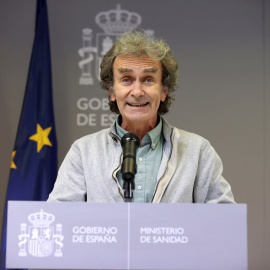 El director del Centro de Coordinación de Alertas y Emergencias Sanitarias del Ministerio de Sanidad, Fernando Simón, durante la rueda de prensa ofrecida este jueves en Madrid para dar a conocer los últimos datos de la evolución de la pandemia de la c