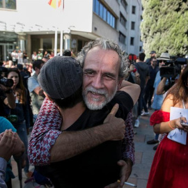 13/09/2018.- El actor Willy Toledo tras declarar hoy ante el juzgado de instrucción número 11 de Madrid acusado de vejación contra los sentimientos religiosos y ha reiterado mediante un escrito que no ha cometido ningún delito y que no considera "nece