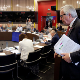 El presidente de la Comisión Europea, Jean-Claude Juncker, a su llegda a una reunión del Ejecutivo comunitario en Estrasburgo. REUTERS/Vincent Kessler