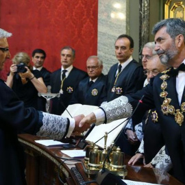 Carlos Lesmes junto a Luis María Díez-Picazo. EFE