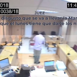 Fotograma del vídeo donde el juez insulta a la víctima de violencia machista - Cadena SER