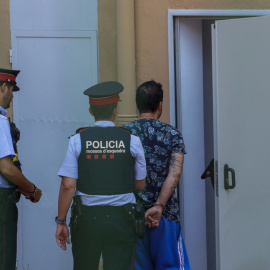 23/08/2022 El conductor detenido el pasado domingo como presunto autor del atropello múltiple de ocho ciclistas en Castellbisbal (Barcelona), dos de los cuales fallecieron y un tercero permanece en estado crítico, ha sido trasladado a los juzgados de Ru