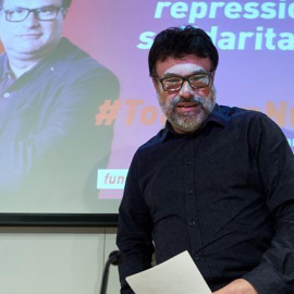 El coordinador general d'EUiA i diputat de Catalunya en Comú Podem, Joan Josep Nuet, durant la roda de premsa oferta al Col·legi de Periodistes de Barcelona en motiu de la presentació d'una campanya de suport per sufragar la seva defensa al judici de l