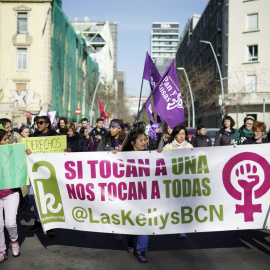 Las Kellys protestan por las calles de Barcelona. /JOEL KHASILA