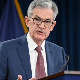 30/10/2019-Jerome Powell, presidente de la Reserva Federal, habla durante una rueda de prensa el 30 de octubre de 2019 en Washington (EEUU)