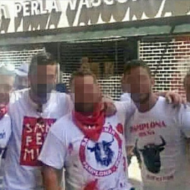 Foto de los cinco miembros de 'la manada' en los Sanfermines de 2016.