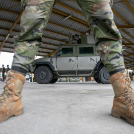  Un efectivo del Regimiento de Infantería ‘Príncipe’ nº3, durante la presentación del despliegue que este regimiento realizará en Irak y en Mali, en el acuartelamiento Cabo Noval, en Siero, Asturias (España).- Jorge Peteiro / Europa Press