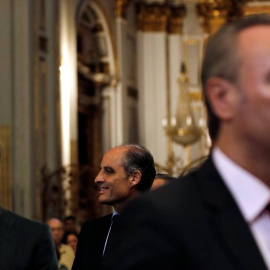 Los expresidents de la Generalitat valenciana Alberto Fabra (d), Eduardo Zaplana (i) y Francisco Camps (c), en la ceremonia de toma posesión como arzobispo de Valencia de Antonio Cañizares. EFE