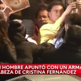 Intentan disparar a la cabeza a Cristina Fernández de Kirchner