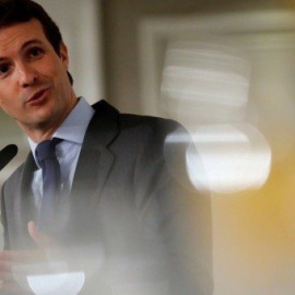 El texto de Pablo Casado que indigna a las redes por su machismo y racismo