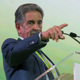 Miguel Ángel Revilla, durante el congreso del Partido Regionalista de Cantabria celebrado en Santander. EFE