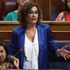 La ministra de Hacienda, María Jesús Montero, durante una sesión de control al Gobierno en el Congreso de los Diputados.