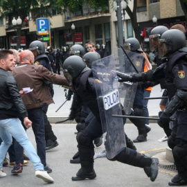 Cargas policiales durante el 1-O. EFE