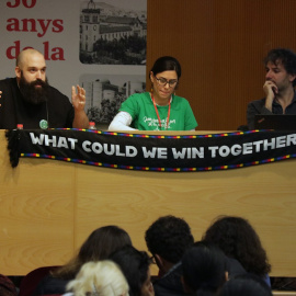 15/11/2024 - Una de les taules de l'Assemblea Popular Internacional d'Habitatge, que se celebra a Barcelona.