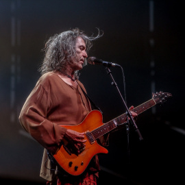 El cantante Robe Iniesta durante un concierto en el Auditorio Miguel Ríos de Rivas-Vaciamadrid.