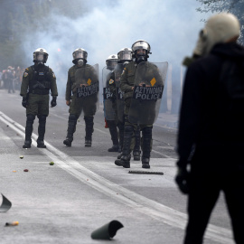 Represión contra el movimiento por el derecho a la vivienda y contra la libertad política en Grecia