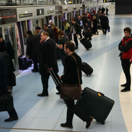 Congresistas abandonan en metro la Feria de Barcelona, donde se celebra el Congreso Mundial de Móviles (MWC) | EFE/Archivo