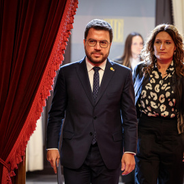 El president de la Generalitat, Pere Aragonès, i la consellera de la Presidència, Laura Vilagrà, al debat de política general al Parlament.