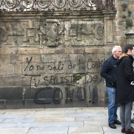 Pintadas en el Catedral de Santiago. Concello de Santiago