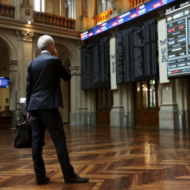 Imagen de archivo de la Bolsa de Madrid. REUTERS