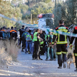 Imagen de las labores de búsqueda de los dos hermanos asesinados en Godella. /EFE