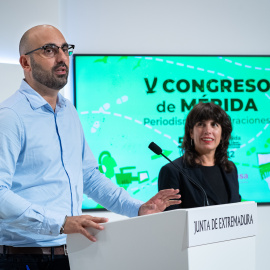 Ángel Calle director de AEXCID con Lucila Rodríguez-Alarcón, directora de porCausa