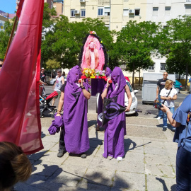 El coño insumiso regresa a las calles de Sevilla por el 1 de mayo