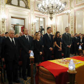 10/05/2019.- Capilla ardiente del exvicepresidente del Gobierno Alfredo Pérez Rubalcaba, fallecido a medio día de este viernes como consecuencia de un ictus que sufrió hace dos días. EFE/JP Gandul