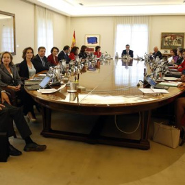 El jefe del Ejecutivo, Pedro Sánchez, preside el primer Consejo de Ministras y Ministros de su Gabinete.LA MONCLOA/J.M.Cuadrado.