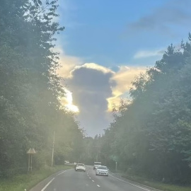  Su Majestad en las nubes vista por un siervo.