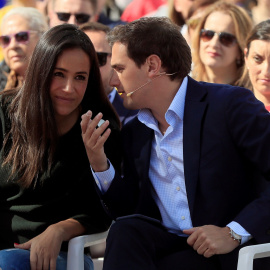 El líder de Ciudadanos Albert Rivera y la candidata al Ayuntamiento de Madrid, Begoña Villacís, en un acto político. EFE/Fernando Alvarado