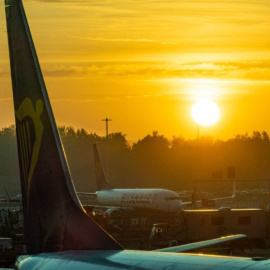 Imagen del aeropuerto Stansted al amanecer, a 22 de septiembre de 2020, en Reino Unido.