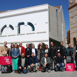 La foto de família del tret de sortida del DocsBarcelona al CCCB