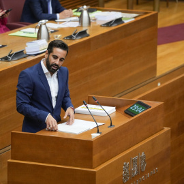 El portavoz del PSPV en las Cortes, José Muñoz, interviene durante un debate de política general en Les Corts Valencianas, a 18 de septiembre de 2024.