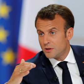 25/04/2019 - Emmanuel Macron, durante la conferencia de prensa para dar a conocer su respuesta política a las protestas de los chalecos amarillos en el Palacio del Elíseo en París, Francia | REUTERS/ Philippe Wojazer